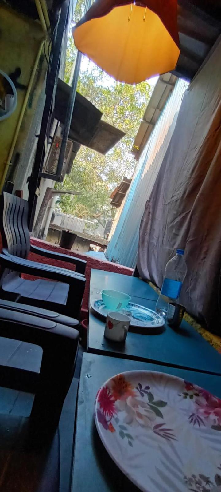 Sinhassan Dormitory Hostel Juhu Bombay Exterior foto